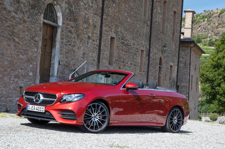  Mercedes-Benz E300 AMG Line Cabriolet 2017 года  (WW) (фото 8 из 32)
